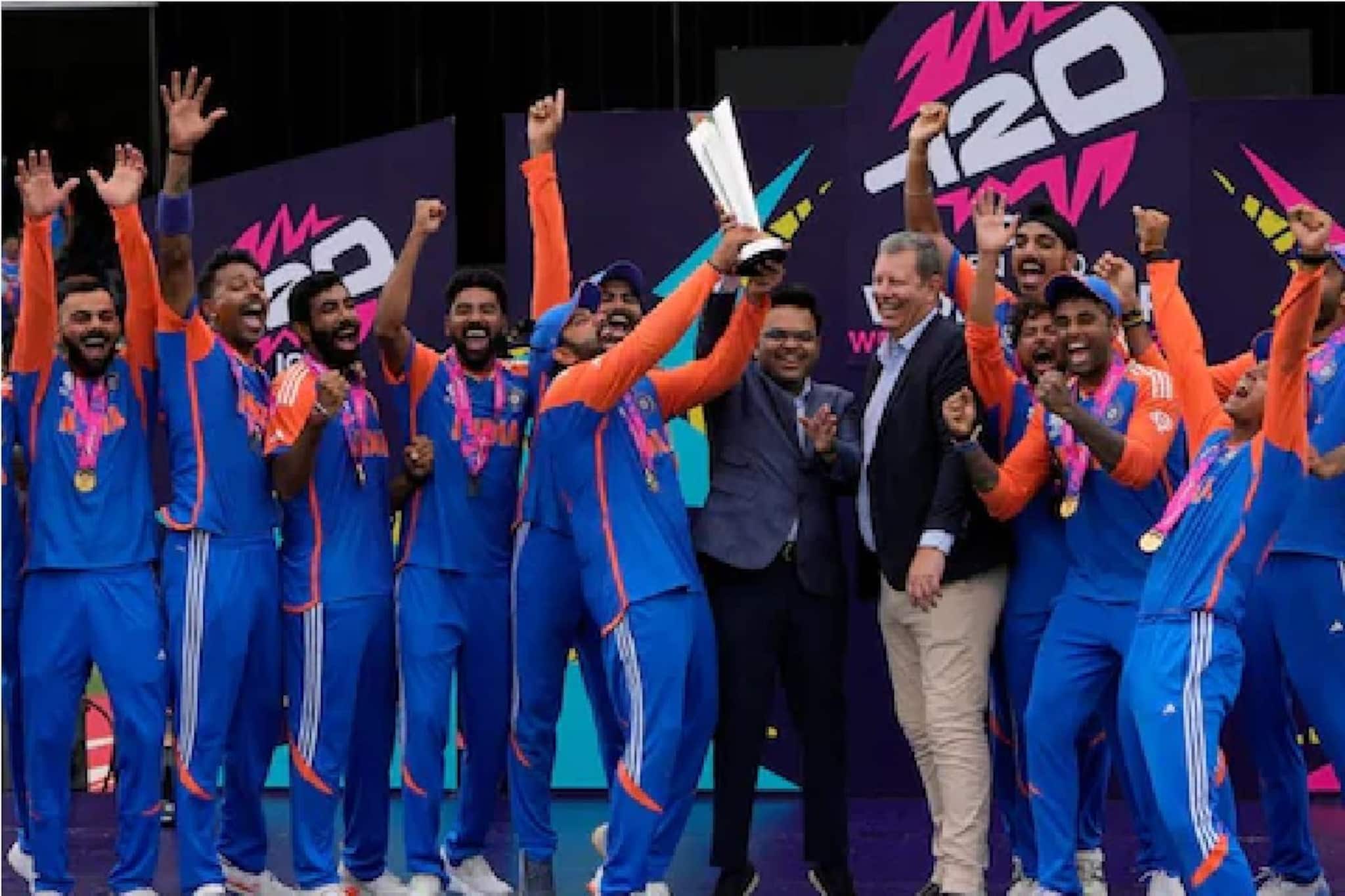 ম্যাচের আগে মেগা ঘুম,ভারত বনাম বাংলাদেশ ম্যাচে বাসেই উঠতে পারলেন না এই ক্রিকেটার