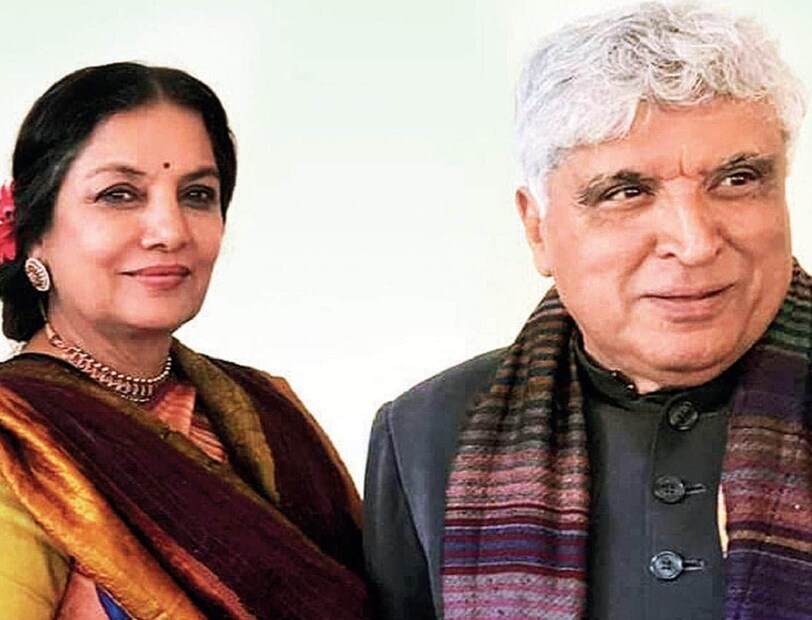 শোলে, জঞ্জির, দিওয়ার, ডন - একের পর এক ব্লকব্লাস্টার উপহার দিয়েছেন জাভেদ-সালিম জুটি৷ তারপর ১৯৮২ সালে, হঠাৎ করেই এই দুই জুটি ভেঙে গেল৷ এই নিয়ে বিতর্কের শেষ নেই৷ তাঁদের বিচ্ছেদ নিয়ে বিস্তারিত জানালেন শাবানা হাজমি৷ সেলিম খানের ছেলে, আরবাজ খানের টক শো, 'The Invincibles'-এ শাবানা হাজমি জানালেন, ‘‘কেন যে, শালিম আর জাভেদের বিচ্ছেদ হয়েছিল? আজও জানি না৷’’
