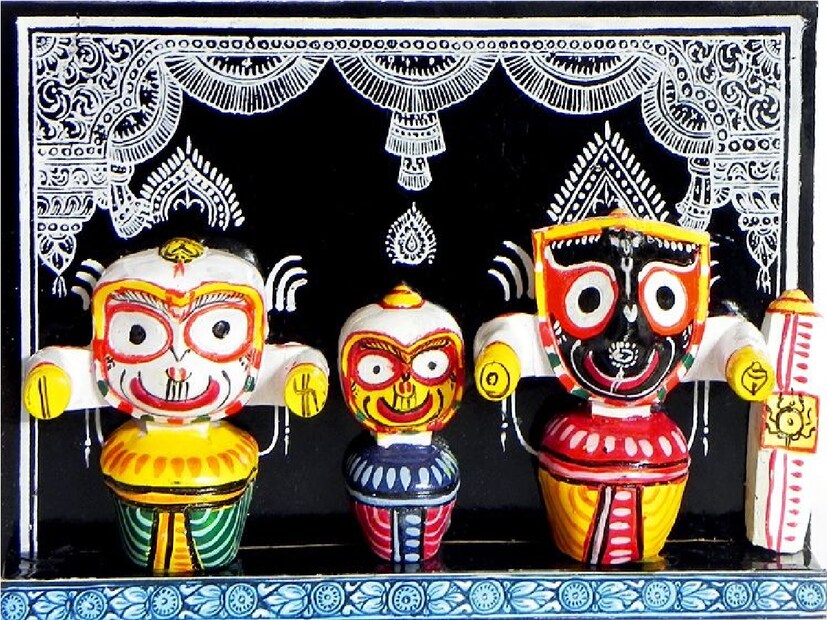 কিন্তু এই রথ যাত্রার বিশেষ দিনে কোন কাজগুলি করবেন জানেন কি? এ ব্যাপারে জ্যোতিষী পূবালী গুহ শাস্ত্রী জানান,১) রথযাত্রার দিন গঙ্গা স্নান করুন। আর অবশ্যই জগন্নাথ মন্ত্র জপ করুন।