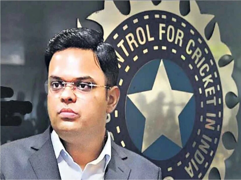 বিসিসিআই সেক্রেটারি জয় শাহ গত বছর নিজেই স্পষ্ট করে দিয়েছিলেন যে প্রত্যেক ভারতীয় খেলোয়াড়ের ঘরোয়া ক্রিকেট খেলা আবশ্যক। টিম ইন্ডিয়ার ক্রিকেটাররা যখন কোনও সিরিজে খেলছেন না, তখন তাঁদের ঘরোয়া ক্রিকেট দলের খেলার জন্য উপলব্ধ থাকতে হবে।