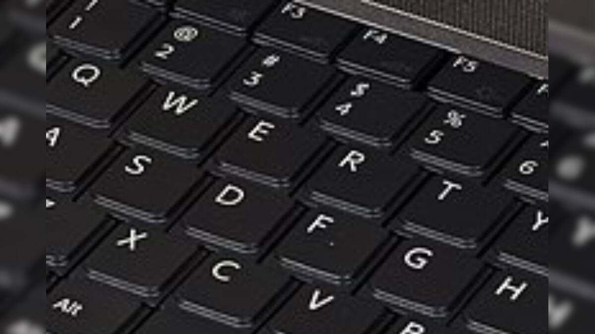 KEYBOARD এ কেন ABCD পরপর থাকে না বলুন তো? ৯৯ উত্তর দিতে কালঘাম