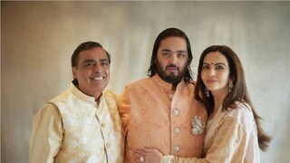 আগামী সপ্তাহেই বিয়ে, গান্ধিদের আমন্ত্রণ জানাতে ১০ জনপথে মুকেশ এবং অনন্ত Photo- File আগামী সপ্তাহেই বিয়ে, গান্ধিদের আমন্ত্রণ জানাতে ১০ জনপথে মুকেশ এবং অনন্ত Photo- File