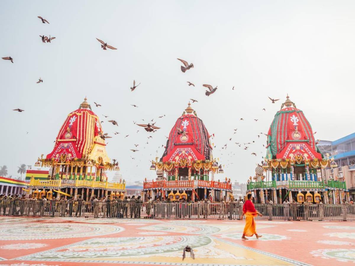 এ বছর পুরীর রথযাত্রায় বিশেষ চমক৷ এক দিনের পরিবর্তে দু’দিন ধরে পালিত হবে রথযাত্রা৷