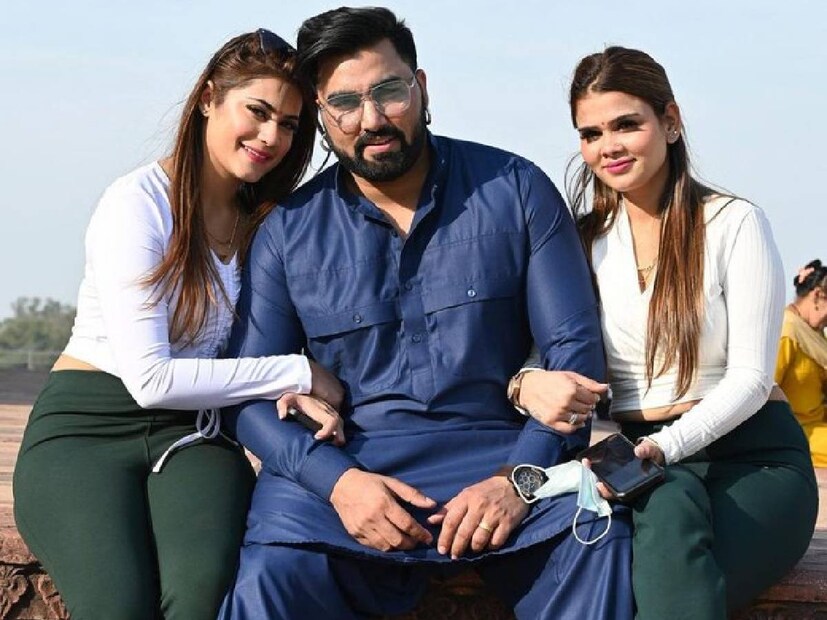 পায়েলের বক্তব্য, “আমি বিগ বস হাউজ থেকে বেরিয়ে এসেছি। কিন্তু আপনাদের ভালবাসা ও সমর্থনের জন্য ধন্যবাদ। আমার মনে হয়, আমার হাউজমেটরাই আমায় নমিনেট করেছেন।’’