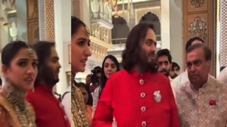 রাধিকার বিদাই অনুষ্ঠানে মুকেশ আম্বানির চোখে জল