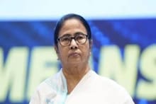 মমতার কালীঘাটের বাড়ির পাহারায় বিশাল পুলিশবাহিনী! বন্ধ রাস্তা, অশান্তির আঁচ দূরেই
