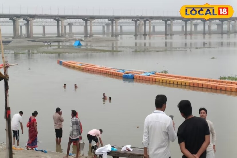 দেখেই মনে হচ্ছে, জিনিসটা খুবই ভারি। আর এটা বসানোর ফলে গঙ্গার স্রোত ধারা বাঁক নিচ্ছে। প্রয়াগরাজের গঙ্গা নদীতে টানা নির্মাণ কাজ চলছে। এর মধ্যে অন্যতম হল - ফাফামাউ সিভিল লাইন ব্রিজ নির্মাণ। সেই সঙ্গে বেনারস এবং প্রয়াগরাজ রেলপথকে যুক্ত করার জন্য একটি ওভারব্রিজও তৈরি করা হচ্ছে।