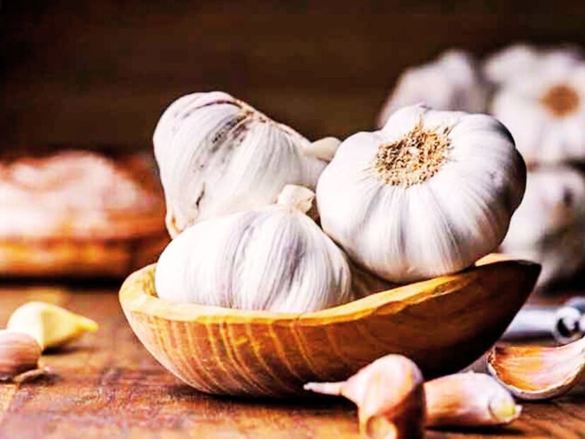 দুর্বলতা বলতে শরীরে থাকবেনা কিছুই ৷ রসুন সেবন করলে শরীর থাকবে অত্যন্ত পরিমাণে ভাল ৷ প্রতীকী ছবি ৷