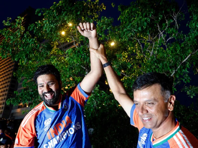 এরই মধ্যে জানা গিয়েছে, রাজস্থান রয়্যালসের কোচ হতে চলেছেন দ্রাবিড়। সৌরভই সেই ইঙ্গিত দিয়েছেন। 