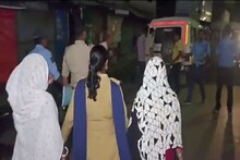 রাতের দূরপাল্লার বাসে এ কী কাণ্ড! মহিলাদের ব‍্যাগ থেকে যা বেরল! চমকে উঠলেন সকলেই