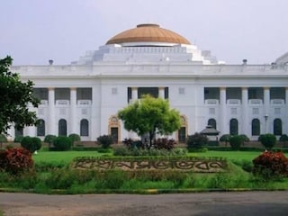 আজ শপথ গ্রহণ ৪ নবনির্বাচিত বিধায়কের! শপথবাক্য পাঠ করাবেন কে?  সায়ন্তিকা-রেয়াতের শপথের পরেও কীসের জট?