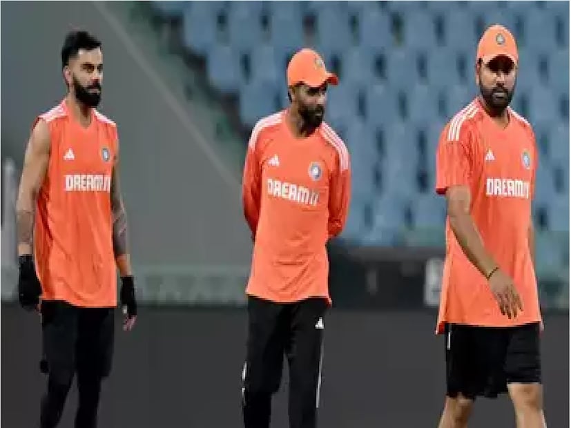সূত্র মারফরত খবরে যা  বোঝা যাচ্ছে তাতে রোহিত এবং বিরাট বিসিসিআই থেকে বিরতি চেয়েছেন কারণ দুজনেই আইপিএলের শুরু থেকে একটানা ক্রিকেট  খেলছেন।
