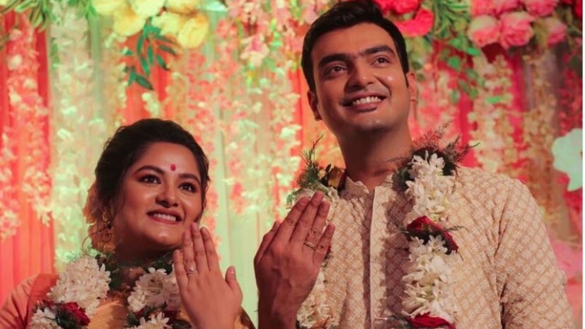 ২০২২-এর জানুয়ারি মাসেই চারহাত এক হয়েছিল যুগলের। প্রেমিক-প্রেমিকা আইনি বিয়ে করে সংসার শুরু করেছিলেন। পরিকল্পনা ছিল, গত বছরের শেষে অর্থাৎ ২০২২-এরই ডিসেম্বরে আনুষ্ঠানিক বিয়ে সারবেন তাঁরা।