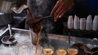 চায়ের দোকানের আড়ালে চলছিল নেশার ওষুধের কারবার।