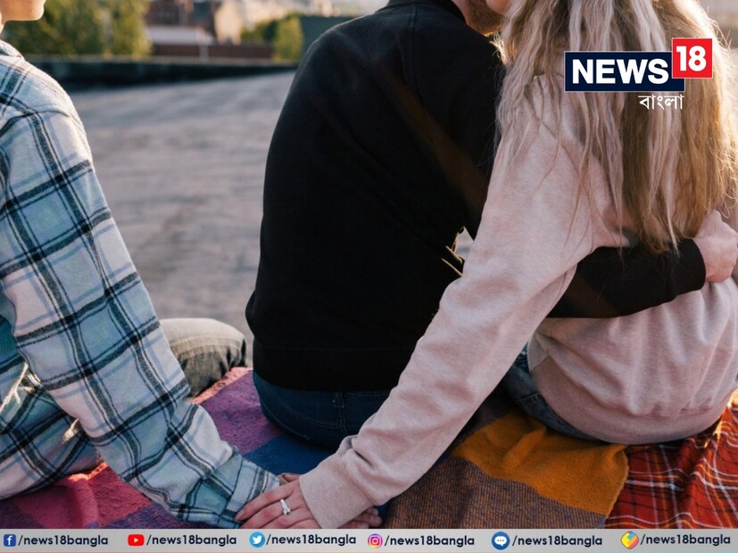 আপনার সঙ্গে থেকেও যেন নেই তিনি। মন পড়ে আছে অন্য কারও প্রতি? দিনের পর দিন এমন দেখেও কি আপনি আসল বিষয়টি বুঝতে পারছেন না? তিনি আপনাকে মোটেই ভালবাসেন না, শুধুই ব্যবহার করছেন।