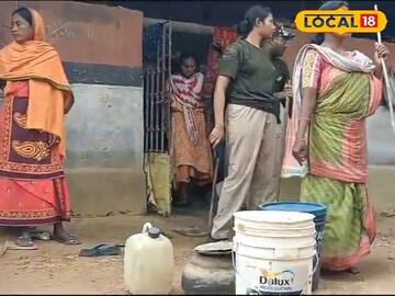 গ্রামেই