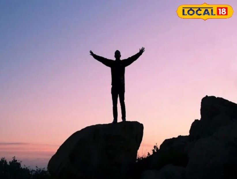 ৬) অন্যদের প্রশংসা করতে শিখুন এবং ইতিবাচক চিন্তা করে: আপনি যখন ইতিবাচক চিন্তা করবেন তখন তা আপনার বাহ্যিক সৌন্দর্যকে প্রতিফলিত করবে। তাই সব সময় ইতিবাচক চিন্তা করুন।