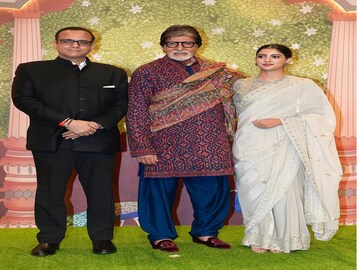 অনন্ত-রাধিকাকে আশীর্বাদ করতে জিও কনভেনশনে বসল চাঁদের হাট