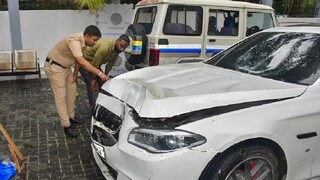 বিএমডব্লিউ হিট-অ্যান্ড-রান মামলায় অভিযুক্ত শিবসেনার রাজনীতিবিদের ছেলে মিহির শাহ বিএমডব্লিউ হিট-অ্যান্ড-রান মামলায় অভিযুক্ত শিবসেনার রাজনীতিবিদের ছেলে মিহির শাহ