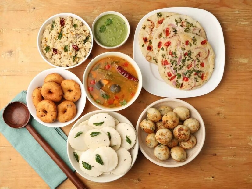 সকালে খাবারটি খেলে সারা জীবন সুস্থ থাকা যাবেআয়ুর্বেদ চিকিৎসক ডা. পঙ্কজ কুমার বলেন, ‘‘আমাদের জীবনে ডায়েটের খুব যত্ন নেওয়া উচিত। বেশিরভাগ মানুষই সকালের খাবার হিসেবে ফল খান। তিনি বলেন, ‘আমার ১৫ বছরের অভিজ্ঞতা বলছে, এটি স্বাস্থ্যের জন্য সেরা।’’ Photo- Representative