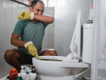 খরচ হবে না ১ টাকাও! করবে না ঘেন্নাও... কমোড পরিষ্কারের দারুণ উপায় জেনে নিন জলদি!