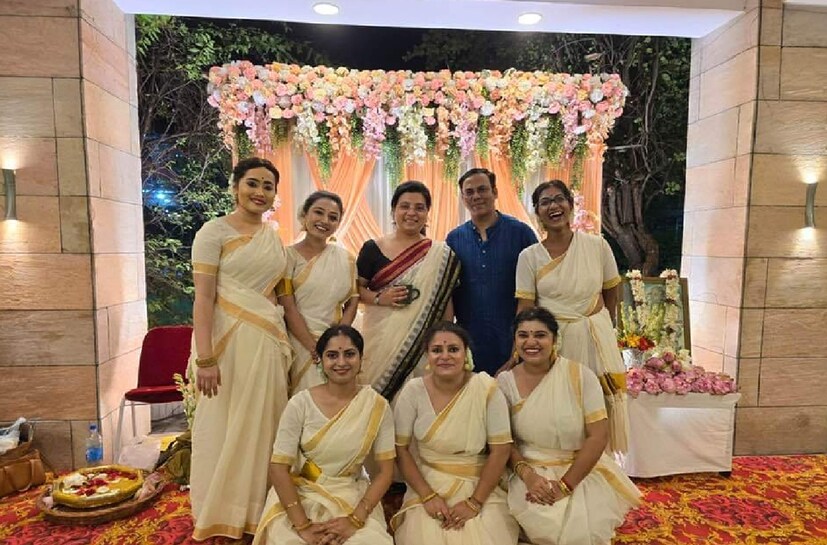 ভাসুরের দ্বিতীয় বিয়ে। অথচ ডোনা গঙ্গোপাধ্যায়কে দেখা গেল না! এমনকী সৌরভ গঙ্গোপাধ্যায়ও ছিলেন না স্নেহাশিস ও অর্পিতার বিয়ের অনুষ্ঠানে।