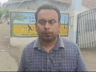 দিনেদুপুরে ডাকাতি।