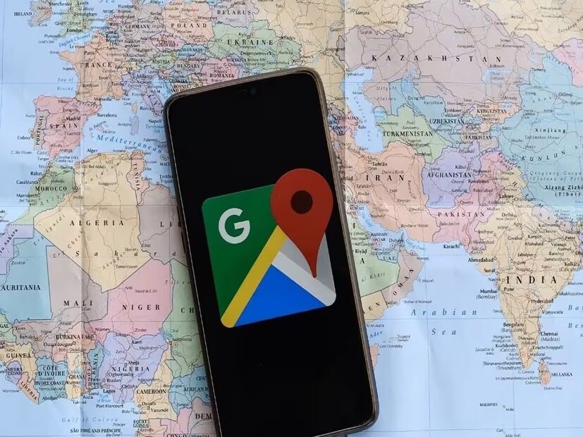 Google ক্লাউড এবং প্রিমিয়াম সামগ্রীর মতো পরিষেবাগুলি অর্থের বিনিময়ে প্রদান করা হয়৷ গুগল এই পরিষেবা গুলি থেকে প্রচুর আয় করে।