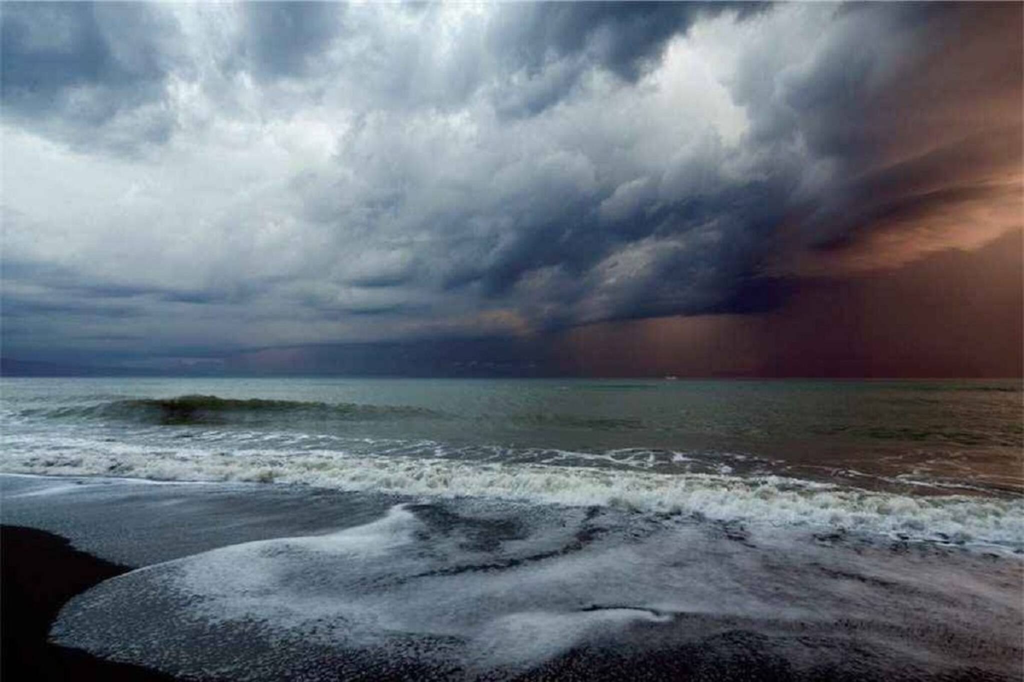 ভারতের এই বিচে রাতে যায় না কেউ, গেলেও নাকি ফেরে না! কোথায় এই বিচ?