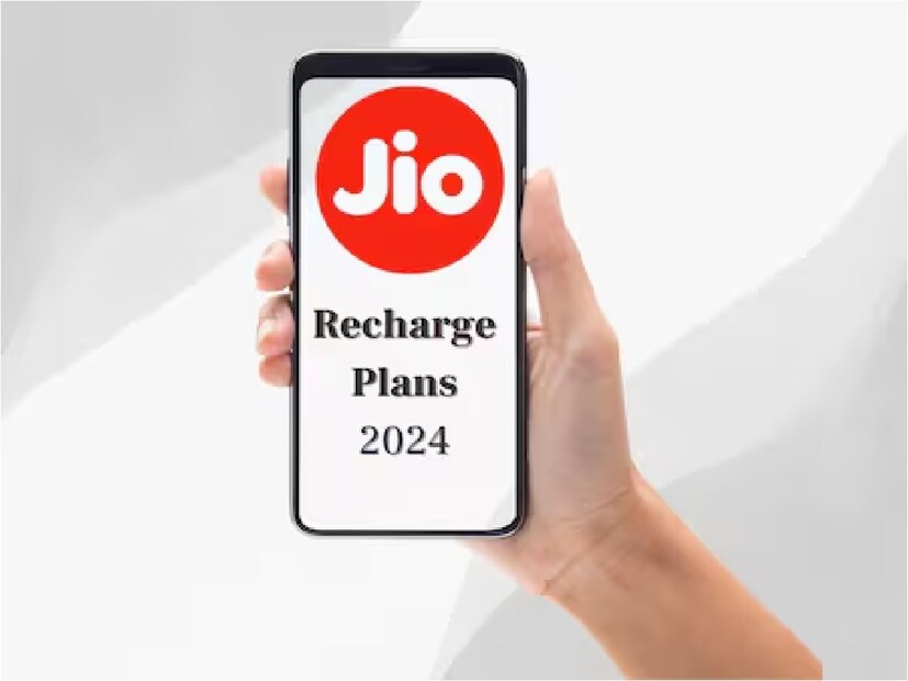 এছাড়াও আপনি Jio TV, Jio Cinema এবং Jio ক্লাউড পাবেন। ডেটার নিয়মিত কোটা শেষ হওয়ার পরে, গ্রাহক 64kbps গতিতে ইন্টারনেট ব্যবহার করতে  পাবেন।