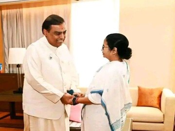 মমতা বন্দ্যোপাধ্যায় মুকেশ আম্বানি সাক্ষাৎ