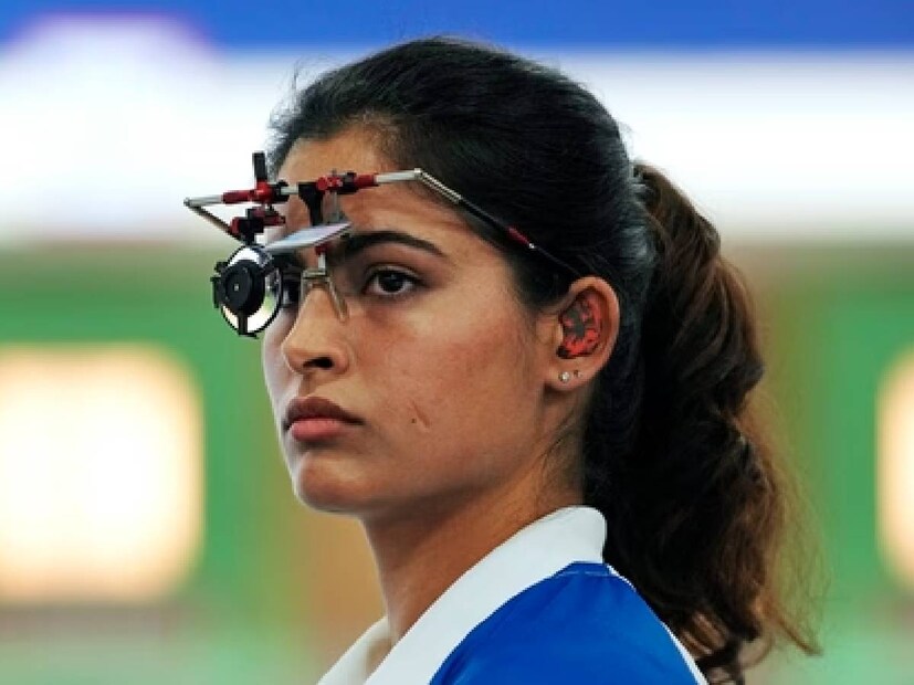 মনু ভাকের এবং নীরজ চোপড়া হরিয়ানার দুই বাসিন্দা। মনুর বাবা বলেছেন, আমার স্ত্রী নীরজকে নিজের ছেলের মতো স্নেহ করে।