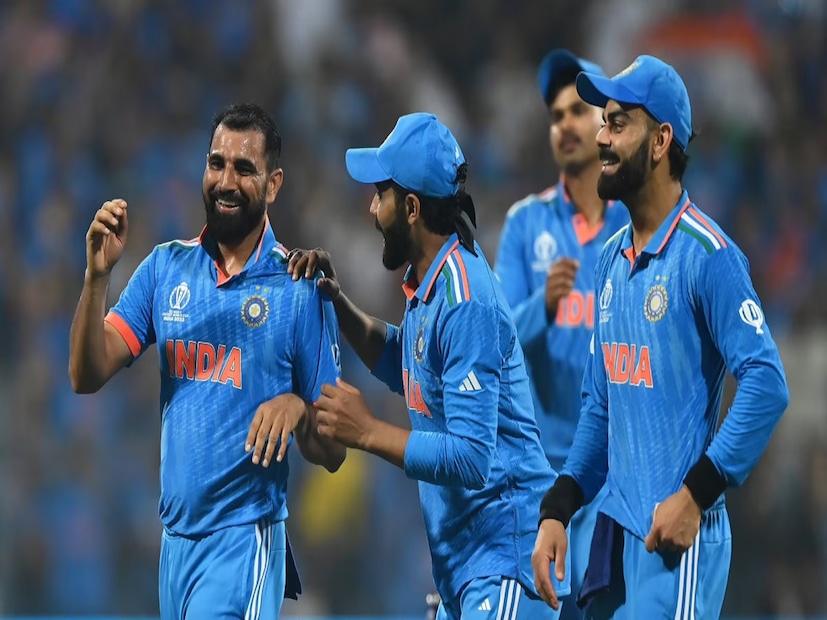 মহম্মদ শামিতারকা পেসার মহম্মদ শামি ২০২৩ বিশ্বকাপে ভারতের জার্সি গায়ে যে পারফরম্যান্স করেছেন তাতে ভর দিয়েই ভারত ফাইনাল খেলেছিল৷  কিন্তু টি টোয়েন্টিতে তাঁর পারফরম্যান্স ২৪ উইকেট রয়েছে, ইকনমি রেট ৮.৯৪৷