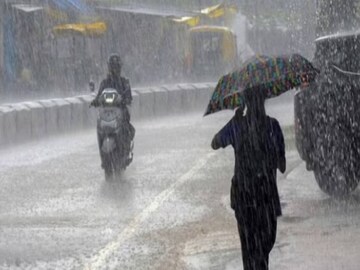 দার্জিলিং-সহ উত্তরবঙ্গের বহু জেলায় ভারী বৃষ্টির সম্ভাবনা শুক্র এবং শনিবার