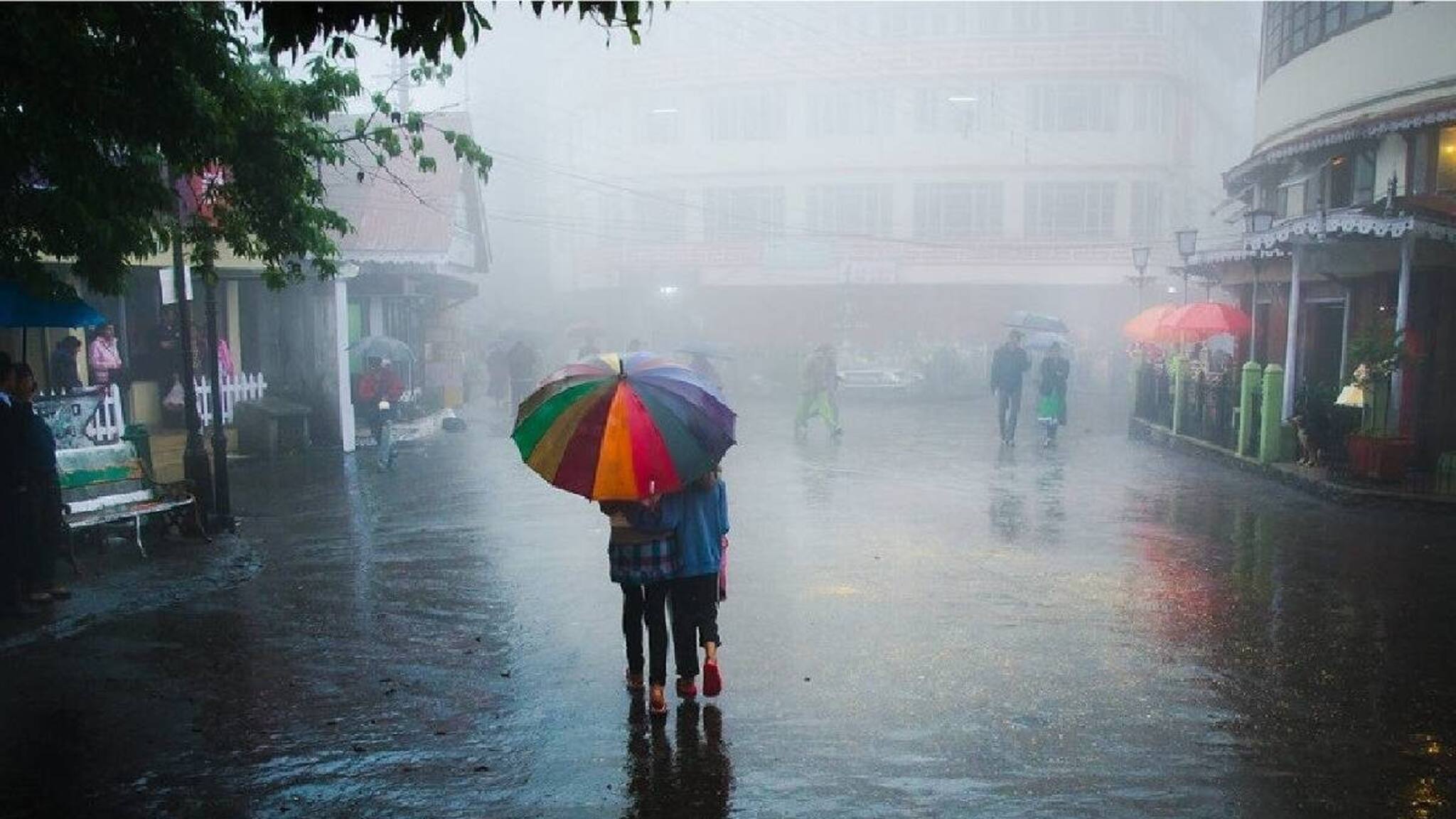 উত্তরবঙ্গ জুড়ে আরও বিপর্যয়ের ইঙ্গিত! ভারী বৃষ্টির সম্ভাবনা বেশ কিছু জেলায়