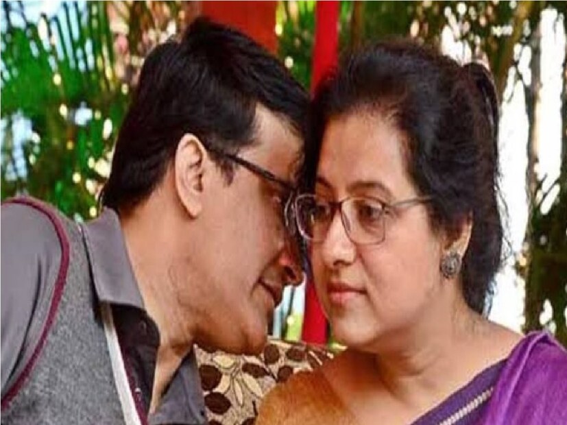 গত বছর জুন মাসে ইনস্টাগ্রামে নিজের ফেসবুক হ্যাক হওয়ার কথা জানিয়েছিলেন ডোনা। তারপর সেপ্টেম্বর মাসে ফের জোনার ফেসবুক অ্যাকাউন্ট হ্যাক হয়।