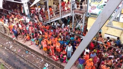 তারকেশ্বরে শ্রাবণী মেলা উপলক্ষে পূর্ব রেলওয়ে ইএমইউ স্পেশাল ট্রেন চালাবে তারকেশ্বরে শ্রাবণী মেলা উপলক্ষে পূর্ব রেলওয়ে ইএমইউ স্পেশাল ট্রেন চালাবে