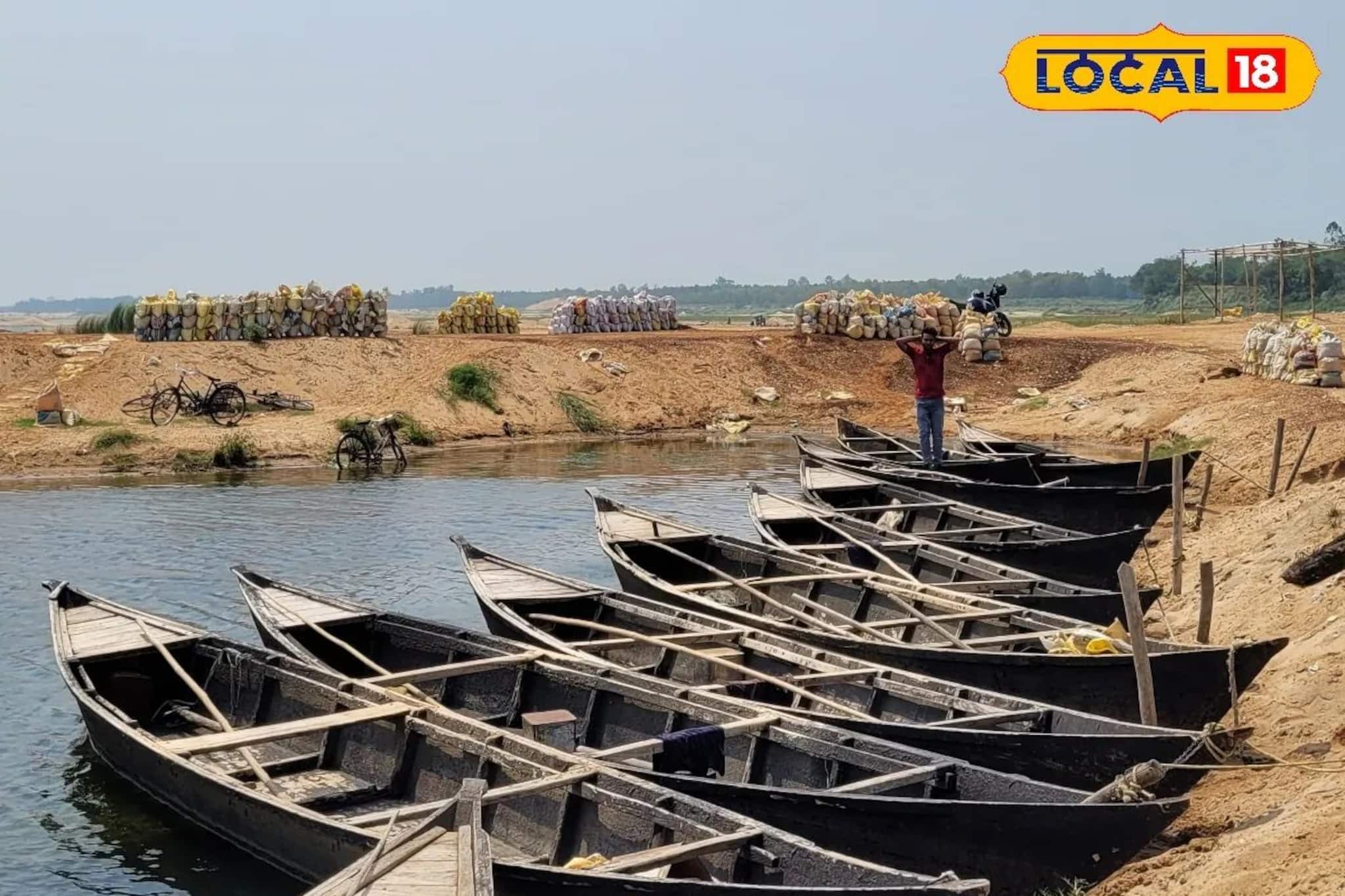 নদীর পাড়ে সারি সারি নৌকো, জঙ্গলমহল ঘুরতে এসে চোখ জুড়িয়ে যাবে