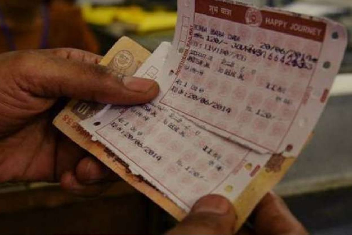 প্ল্যাটফর্ম টিকিটের জন্য আর লম্বা লাইনে দাঁড়াতে হবে না, জেনে নিন সহজ উপায় প্ল্যাটফর্ম টিকিটের জন্য আর লম্বা লাইনে দাঁড়াতে হবে না, জেনে নিন সহজ উপায়