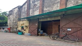 পরিচালকদের কর্মবিরতিতে স্তব্ধ টলিপাড়ার শুটিং ফ্লোর পরিচালকদের কর্মবিরতিতে স্তব্ধ টলিপাড়ার শুটিং ফ্লোর