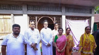 ত্রিপুরা নির্বাচনে মনোনয়ন দাখিল করার শেষ দিনে উপস্থিত মানিক সাহা ত্রিপুরা নির্বাচনে মনোনয়ন দাখিল করার শেষ দিনে উপস্থিত মানিক সাহা