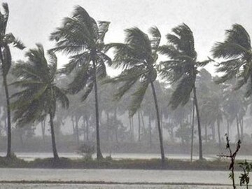 ঘণ্টাখানেকে ধেয়ে আসছে বজ্রবিদ্যুৎ-সহ বৃষ্টি! উত্তর-দক্ষিণের ৬ জেলা ভাসতে চলেছে