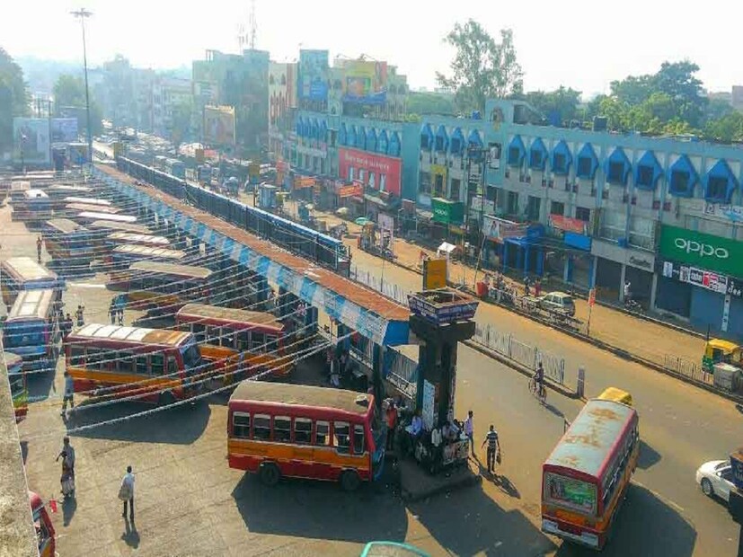 রাজ্যের দ্বিতীয় বৃহত্তম শহরের কথা বললে, জনসংখ্যার নিরিখে অবশ্যই তা আসানসোল। আসানসোল পশ্চিমবঙ্গের পশ্চিম বর্ধমান জেলার একটি নগর ও পৌর নিগমাধীন অঞ্চল। এটি পশ্চিমবঙ্গের দ্বিতীয় বৃহত্তম শহরাঞ্চল এবং পশ্চিম বর্ধমান জেলার সদর।