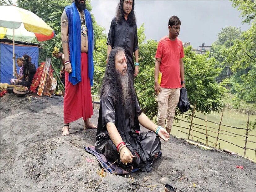মনে করা হয় মহাশ্মশানে দেবী তারার আবাস! তারাপীঠের মহাশ্মশানে জ্যোতি রূপে বাস করেন দেবী। 