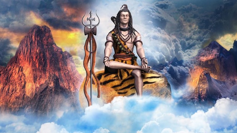 মহাশিবরাত্রি পূজার সময়, ফুল এবং বেল পাতা দিয়ে শিবলিঙ্গ সাজান এবং ভগবান শিবকে ভাং, ফল, মধু, ঘি, মিষ্টি এবং দুধ নিবেদন করুন। এদিকে, মহাশিবরাত্রি সন্ধেয়, লোকেরা মন্দিরে জড়ো হয়ে শিবলিঙ্গের পূজা করে। তারা প্রদীপ জ্বালায়, মন্দিরে সারা রাত কাটায় এবং ভগবান শিব ও পার্বতীর দর্শনীয় শোভাযাত্রায় অংশগ্রহণ করে - যা রাতে পালকিতে করে বের করা হয়।
