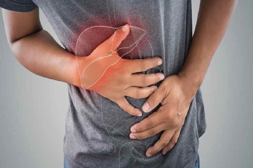 Irritable Bowel Syndrome (IBS)-এ আক্রান্তরা টম্যাটো খাবেন না। এই রোগে এমন খাবার খাওয়া উচিত নয় যাতে ফাইবার ও ফ্রুকটোজ বেশি থাকে। টম্যাটোতে বেশি ফাইবার থাকার কারণে অতিরিক্ত টম্যাটো খেলে পেটফাঁপা, গ্যাস কিংবা হজমের গোলমাল-ও হতে পারে।
