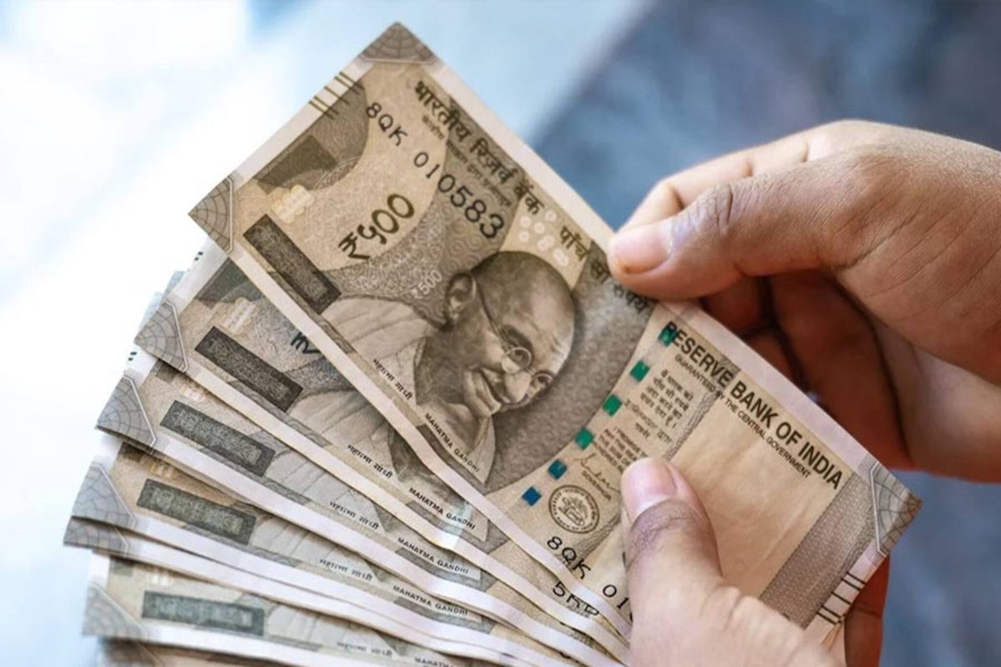 ১১ অগাস্ট হাতে টাকা আসবে? না জলের মতো খরচ হবে? জেনে নিন