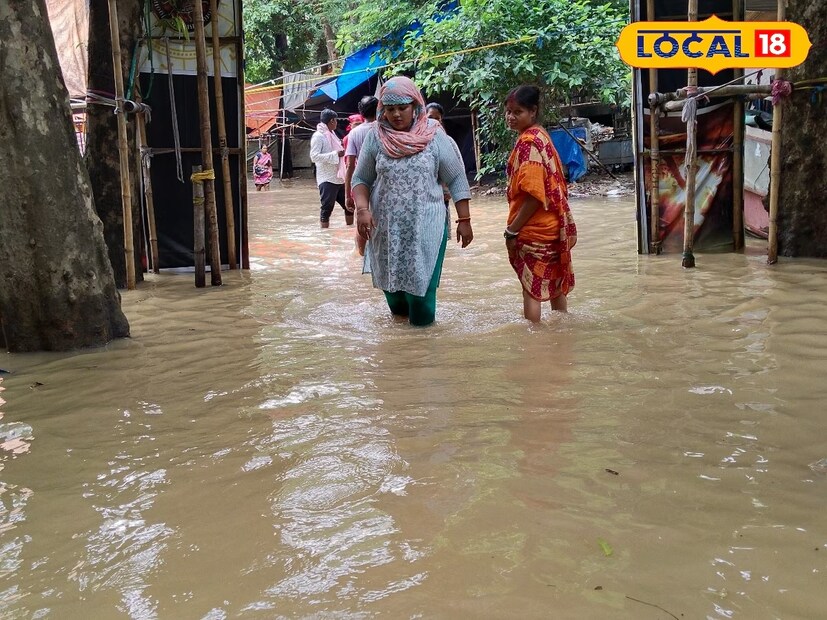 এমনকি কোপাই নদীর জলস্তল বেড়ে কঙ্কালীতলা মন্দির চত্বর জলমগ্ন হয়ে যাওয়ায় শুক্রবারই কঙ্কালিতলা মন্দিরে বন্ধ করা হয়েছিল পুণ্যার্থীদের প্রবেশ।জলে ডুবেছিল বোলপুর রেল স্টেশনের একাংশ।এরই মধ্যে দ্বারকা নদীর জলস্তর বেড়ে যাওয়ায় এবার ডুবল তারাপীঠের মহাশ্মশান। গতকাল রাত্রের পর থেকে এক কোমর পর্যন্ত জল উঠে যায় তারাপীঠ মহাশ্মশানে।
