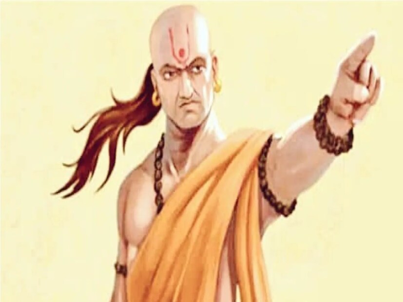 যাঁকে ভাবী স্ত্রী হিসেবে নির্বাচন করছেন তাঁর একটি গুণ অতি অবশ্যই থাকতে হবে৷ সেটা হল বিশ্বাসযোগ্যতা৷  ভাবী স্ত্রী হিসেবে যাঁকে দেখছেন তাঁর যদি মিথ্যা বলার অভ্যাস থাকে, এবং সে কথা নানাভাবে ঘুরিয়ে বলে তাহলে সেই ধরণের মহিলা ভাল জীবনসঙ্গী হতে পারেন না৷ Photo- Representative