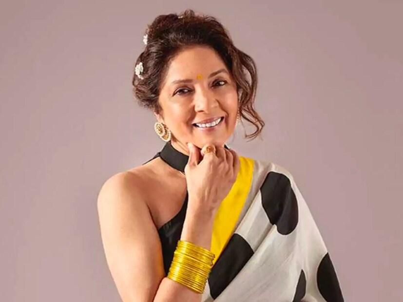 আসলে ঘটনার অভিঘাত এতটাই ছিল যে, নীনা কী করবেন বুঝতে না পেরেই ডেটল দিয়ে মুখ ধুয়ে ফেলেন। 